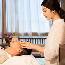 青岛市南YanYan养生馆秉持“客户至上”的服务理念